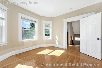 31 Champney St, Unit #2 in Boston, MA - Foto de edificio - Building Photo