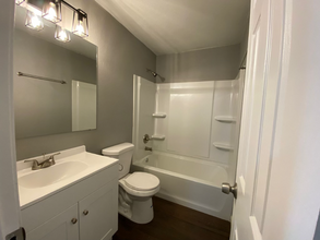 1706 S 11th St in Lamar, CO - Foto de edificio - Building Photo