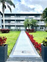 209 Suffolk F in Boca Raton, FL - Building Photo