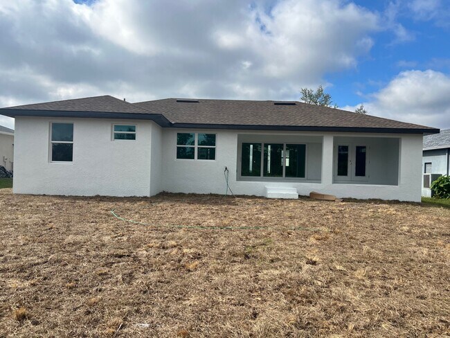 12314 Lackawanna Ln in Port Charlotte, FL - Building Photo - Building Photo
