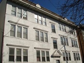 3 Ferdinand St Apartments