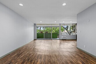 1200 N Flores St, Unit 202 in West Hollywood, CA - Building Photo - Building Photo