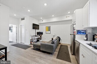 1617 Ridge Ave in Philadelphia, PA - Building Photo - Building Photo