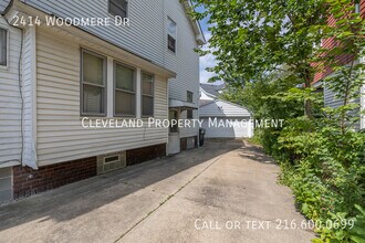 2414 Woodmere Dr in Cleveland Heights, OH - Building Photo - Building Photo