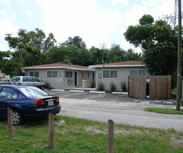 710 NE 122nd St in Miami, FL - Building Photo - Building Photo