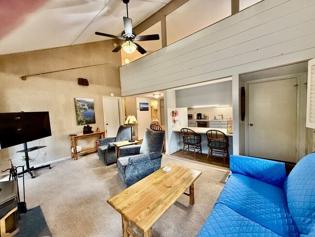 property at 2289 Sierra Nevada Rd