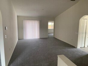 3138 Summer House Dr in Valrico, FL - Building Photo - Building Photo