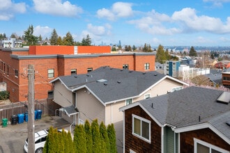 4527 41st Ave SW in Seattle, WA - Building Photo - Building Photo