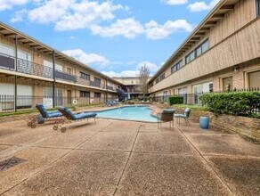 3809 N Braeswood Blvd in Houston, TX - Building Photo - Building Photo