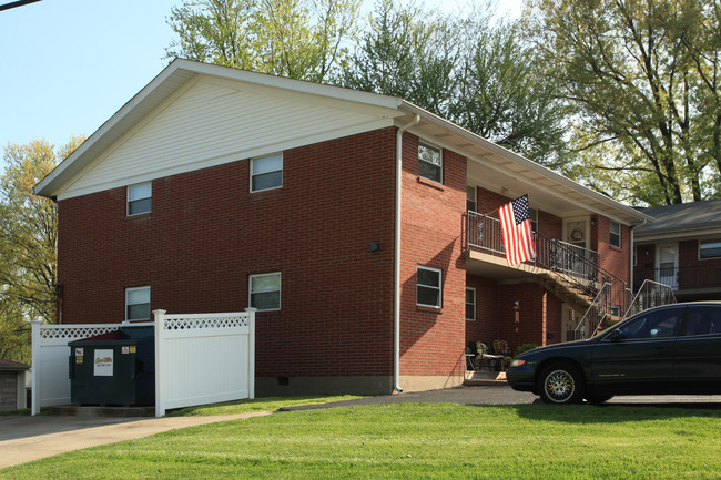 Quinnview Apartments in Louisville, KY - Building Photo - Building Photo