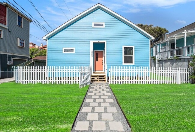 property at 1809 19th St