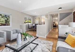 815 213th St SE in Bothell, WA - Building Photo - Building Photo