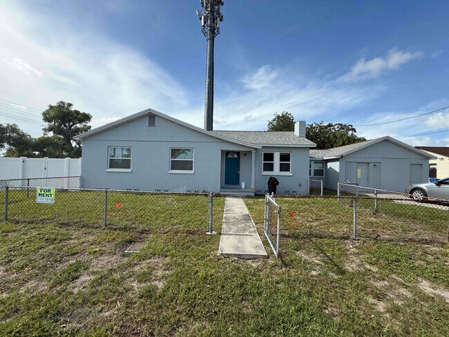 4855 Fairfield Ave S