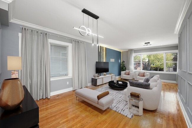 property at 5151 W Fletcher St
