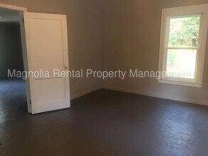 2 Gallon St in Greenville, SC - Building Photo - Building Photo