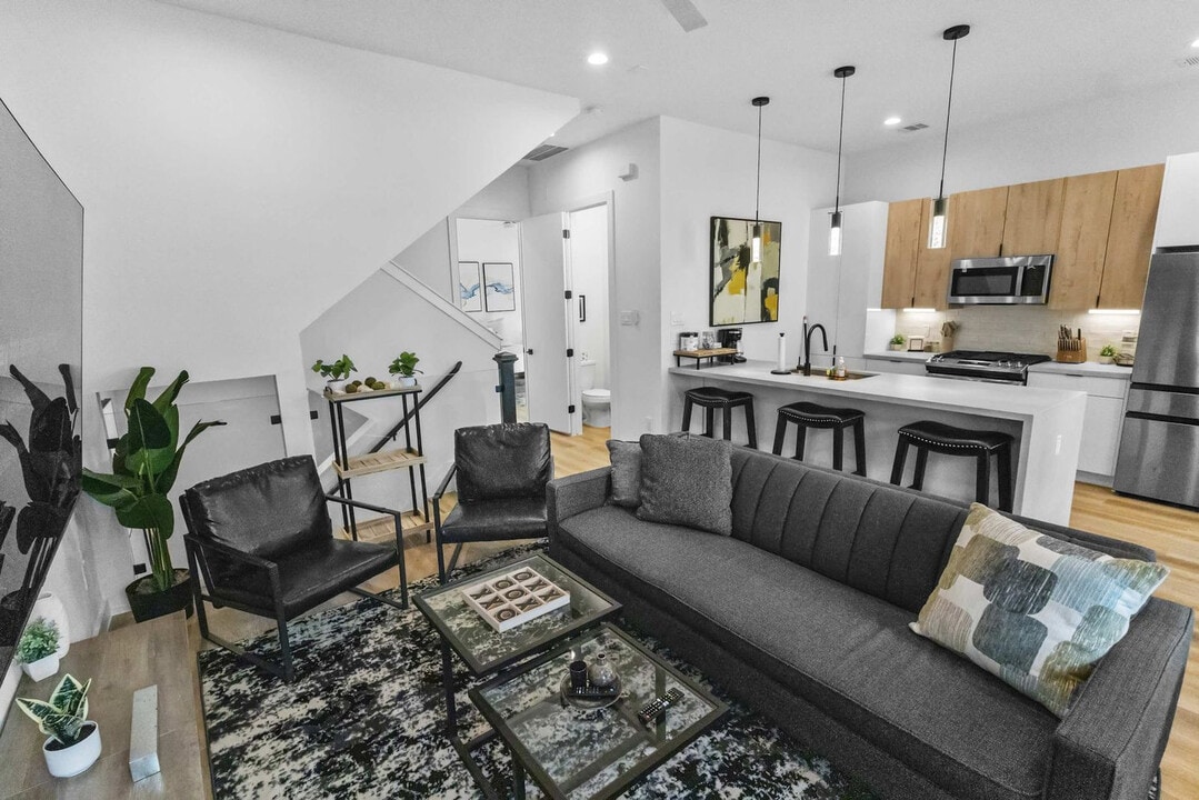 6742 Peerless St in Houston, TX - Building Photo