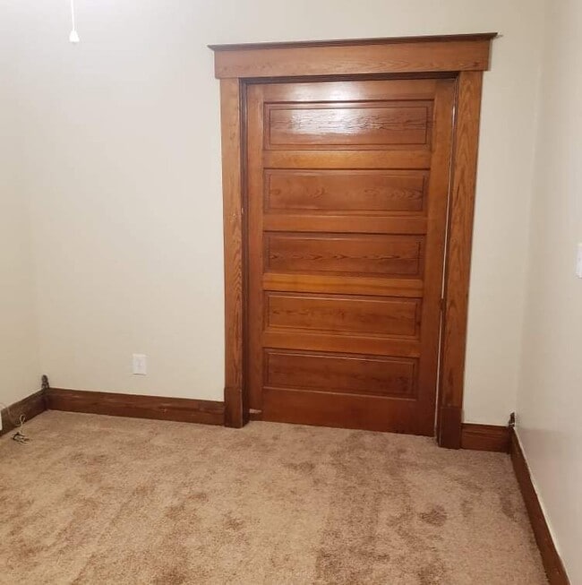 619 W Elm St in Ogden, IA - Building Photo - Building Photo