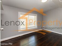 24283 Lexington Ave photo'