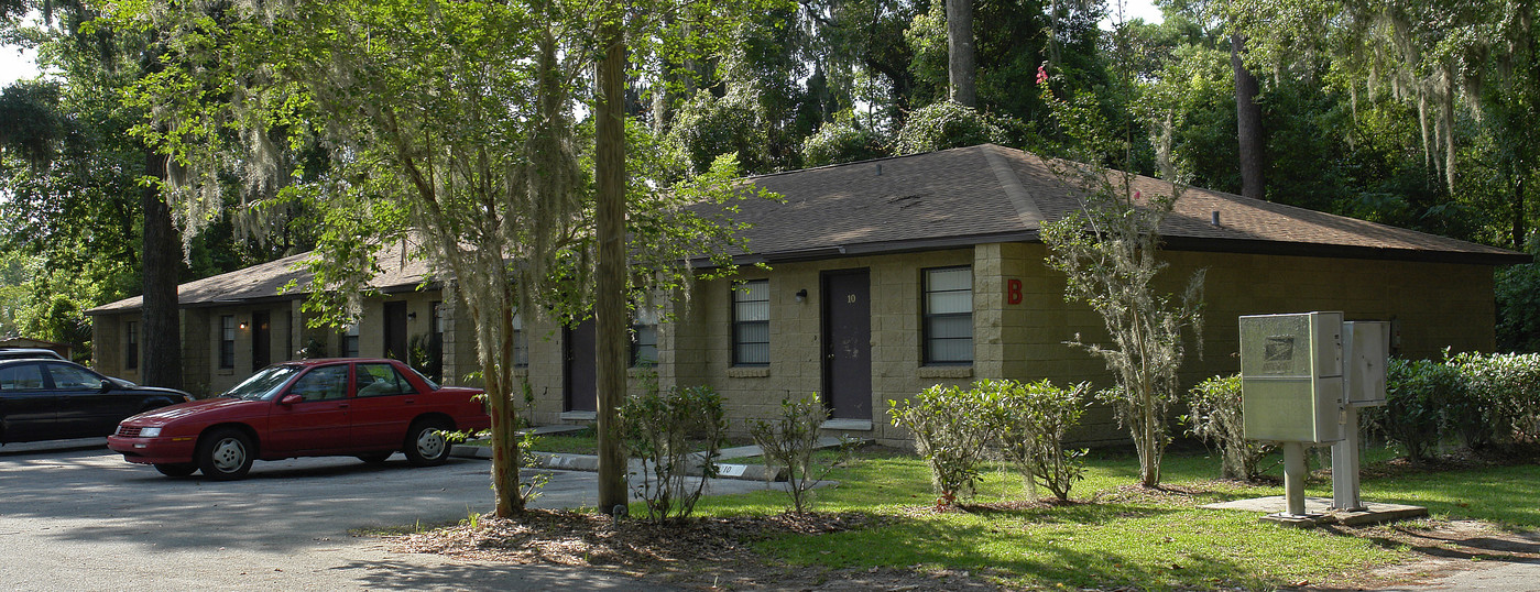 1523 NW 7th St in Gainesville, FL - Building Photo