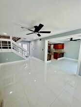 320 Sunshine Dr in Coconut Creek, FL - Building Photo - Building Photo