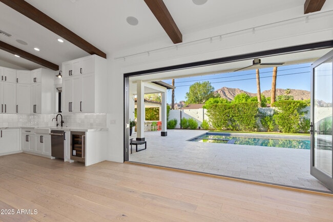 property at 5612 E Calle Del Paisano