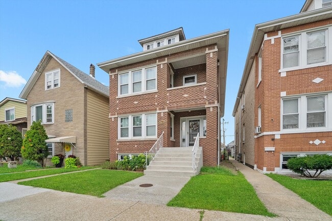 property at 4912 S Komensky Ave