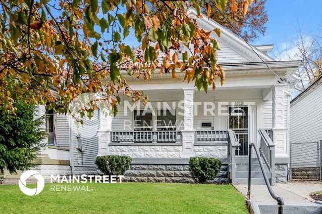 property at 1105 S 32nd St