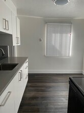 250 E 600 S, Unit Upstairs in Bountiful, UT - Building Photo - Building Photo