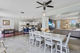 131 Willow View Dr in Davenport, FL - Foto de edificio - Building Photo