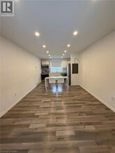 16 Courtland Ave in Hamilton, ON - Building Photo - Building Photo