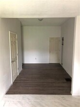 615 E 18th Ave in Munhall, PA - Building Photo - Building Photo