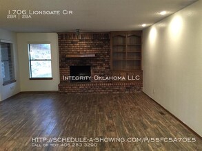 1706 Lionsgate Cir in Bethany, OK - Building Photo - Building Photo