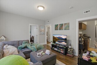 4000 N Southport Ave, Unit 3 in Chicago, IL - Foto de edificio - Building Photo