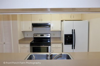 3756 Donovan Dr in Tallahassee, FL - Building Photo - Building Photo