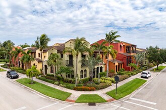 Paseo Fort Myers in Ft. Myers, FL - Building Photo - Building Photo