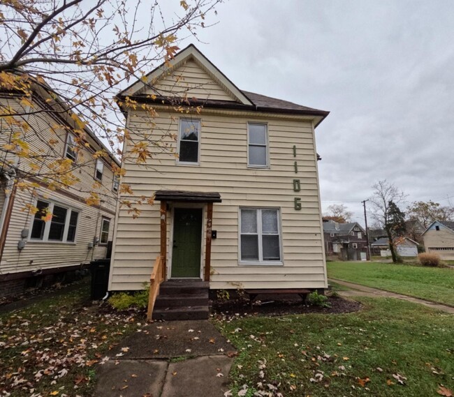 1106 Portage Ave in South Bend, IN - Building Photo - Building Photo