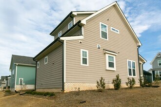48 Cottage Way in Pittsboro, NC - Building Photo - Building Photo