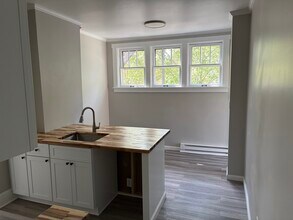 350 S Scott Ave in Glenolden, PA - Building Photo - Building Photo