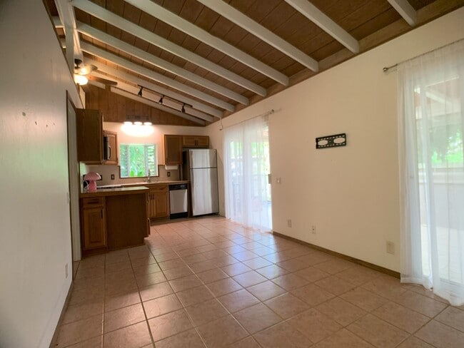 566 Puuopae Rd in Kapaa, HI - Building Photo - Building Photo