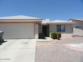 1109 Desierto Seco Dr in El Paso, TX - Building Photo