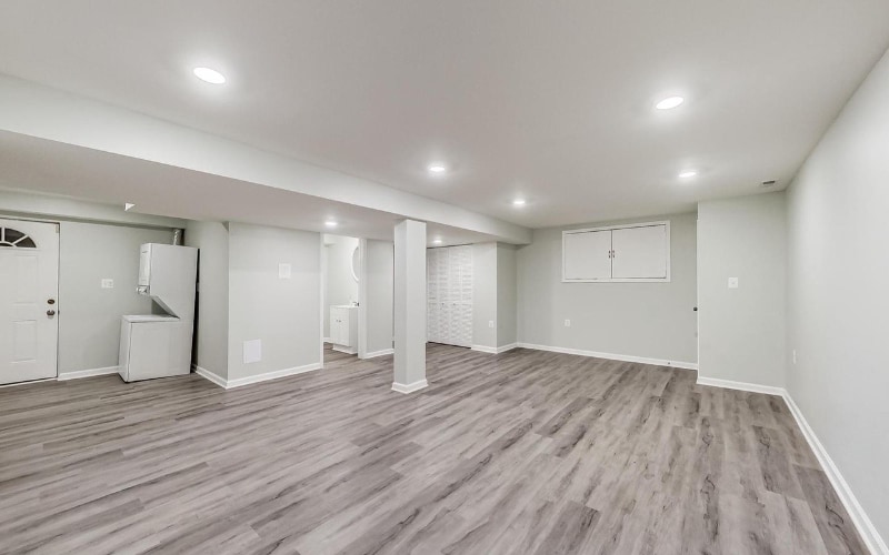 8902 Woodburn Ct in Seabrook, MD - Building Photo