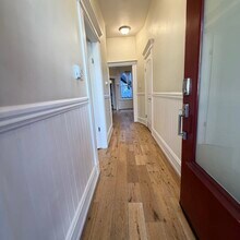 2394 Bryant St, Unit Beautiful 2BR Mission in San Francisco, CA - Foto de edificio - Building Photo