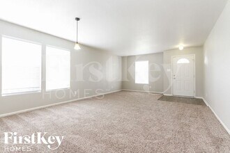 8655 Hopewell Ct in Indianapolis, IN - Building Photo - Building Photo