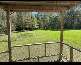 89 Pine Oak Ln in Huntsville, TX - Foto de edificio - Building Photo