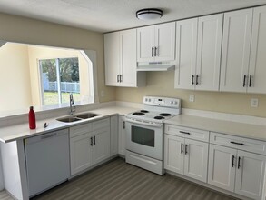 18113 Cochran Blvd in Port Charlotte, FL - Foto de edificio - Building Photo