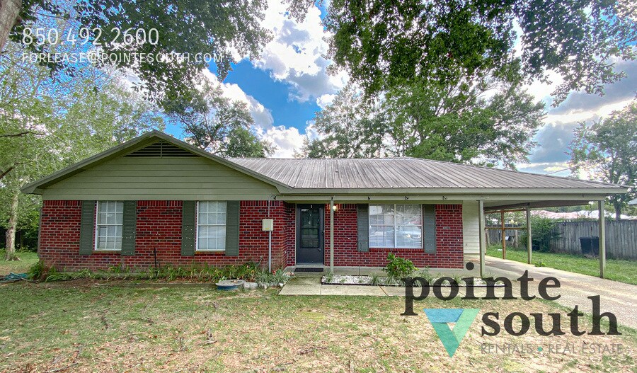 21846 Mahan Dr in Robertsdale, AL - Building Photo