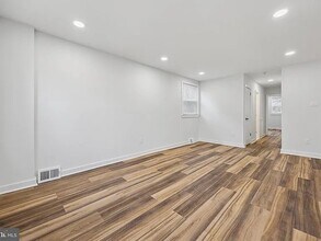 7028 Valley Ave, Unit # 1 in Philadelphia, PA - Building Photo - Building Photo