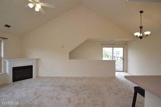 1328 Addington Ln in Ann Arbor, MI - Building Photo - Building Photo