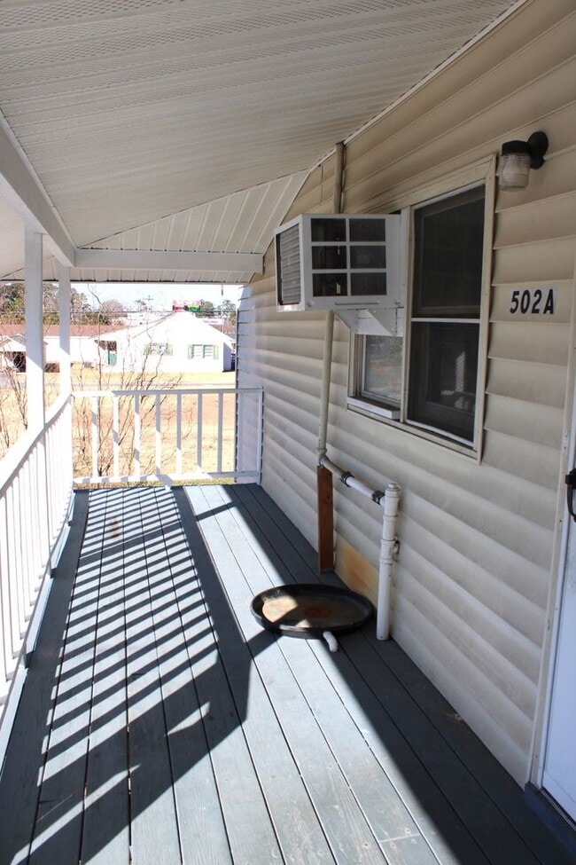 502 E Main St in Havelock, NC - Building Photo - Building Photo