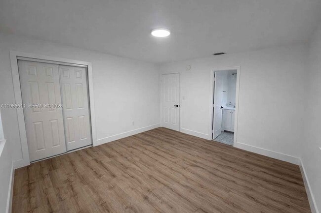 6849 SW 12th St in Pembroke Pines, FL - Building Photo - Building Photo